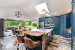 Photo 7- click for photo gallery